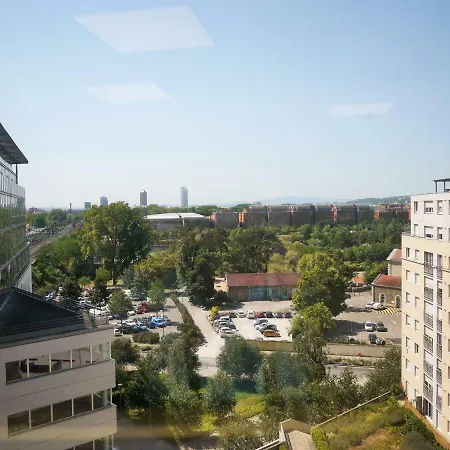 아파트 Saint Clair Cite Internationale